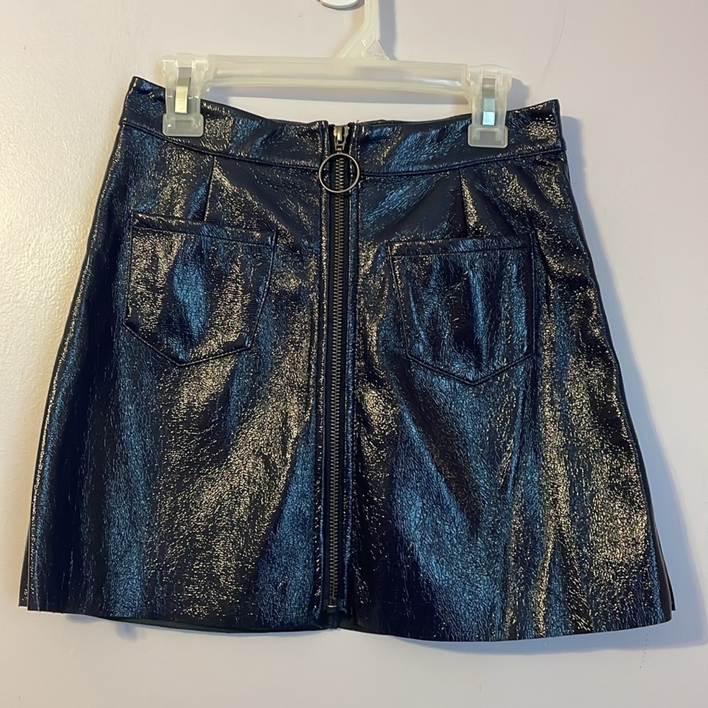 Tucker + Tate Faux Leather Vinyl Zip Front Mini Skirt Dark Blue size 10